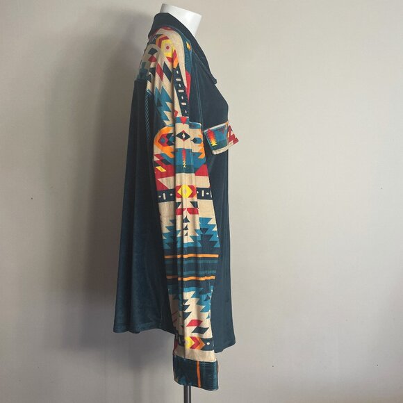 Rowdy Crowd Clothing Women Top 3X Button Up Southwest Aztec Cowboy Velour Velvet - Picture 4 of 16